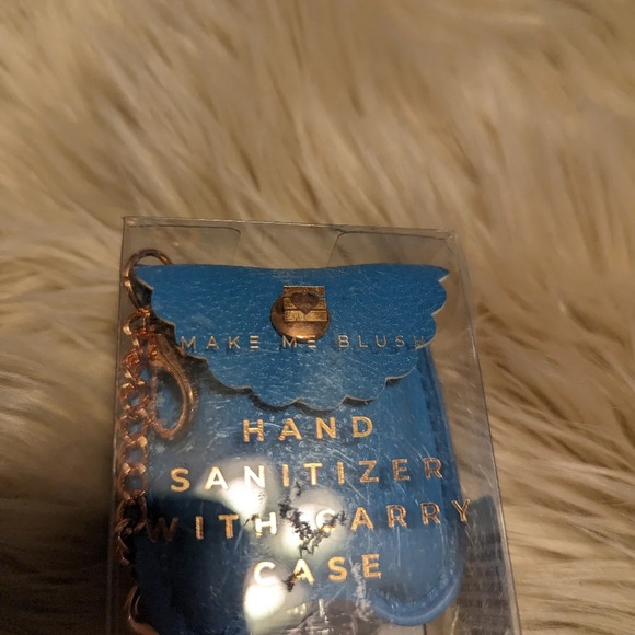 Make me blush hand sanitizer with case - Picture 3 of 4